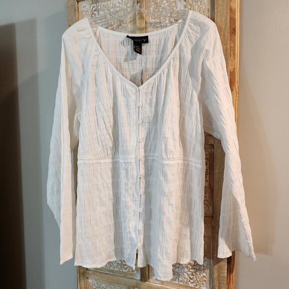 Venezia Women’s White Long Sleeve Button Blouse NWT Size 18/20 - Picture 1 of 4